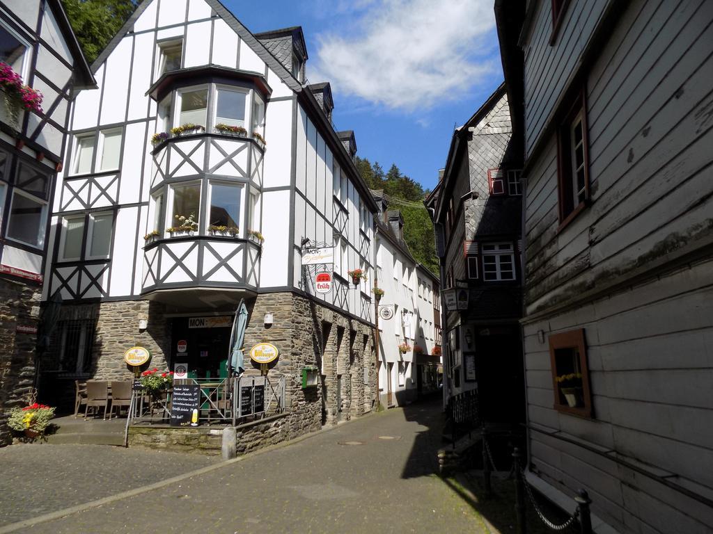 Gaestehaus Eschbach Monschau Bagian luar foto
